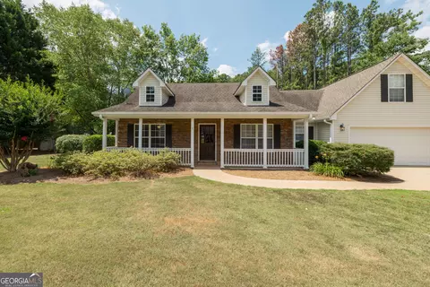 298 Richmond Dr, Social Circle, GA 30025