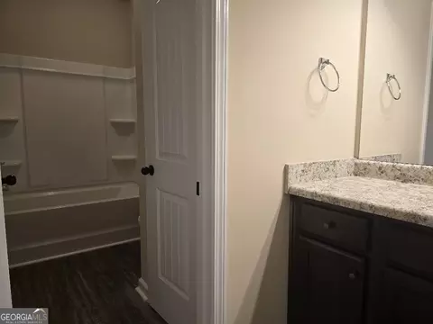 Bath - 5700 Laney Dr, Rex, GA 30273 photo 3 of 8