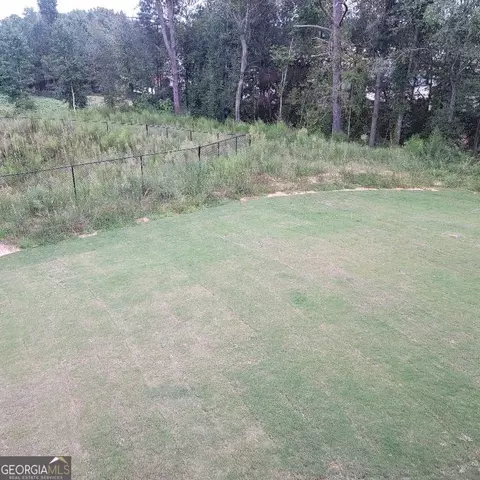 Exterior - 5700 Laney Dr, Rex, GA 30273 photo 4 of 5