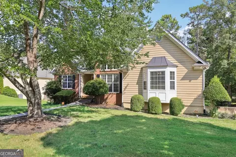 3612 Willow Club Dr, Loganville, GA 30052
