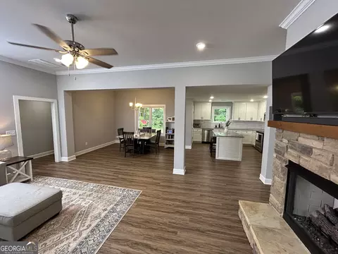 166 Cole Forest Blvd, Barnesville, GA 30204 photo 4