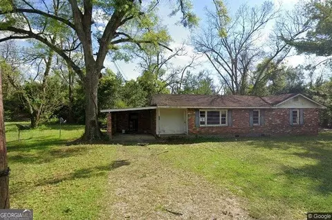 129 Proctor St SE, Pelham, GA 31779