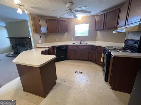 251 Williams Rd, Barnesville, GA 30204 photo 14