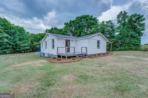 42 Crossing Rd, Monticello, GA 31064
