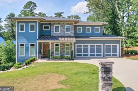 2327 Hills Ln SE, Smyrna, GA 30080