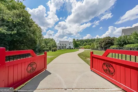 148 Red Gate Lakes Dr, Canton, GA 30115
