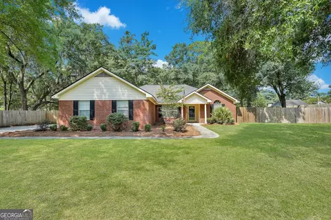 112 Golden Oak Dr, Guyton, GA 31312
