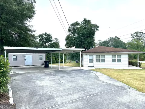 307 Baker Rd, Warner Robins, GA 31093 photo 2