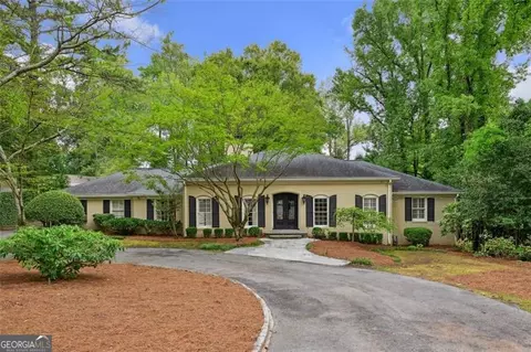 669 Paces Ferry Rd, Atlanta, GA 30327