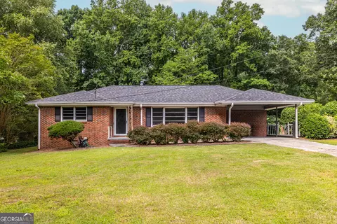 599 Creek View Dr, Lawrenceville, GA 30044