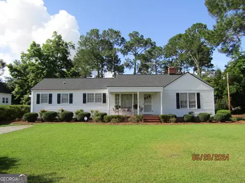 49 Cochran St E, Camilla, GA 31730