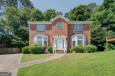 794 Guide Post Ln, Stone Mountain, GA 30088