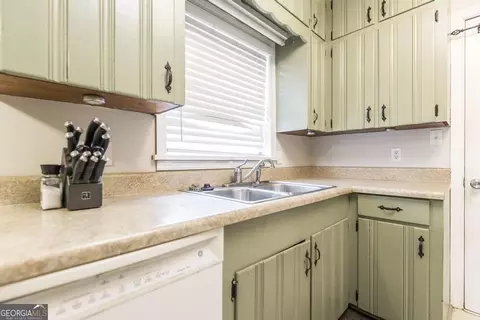 301 Bernard Dr, Warner Robins, GA 31093 photo 14