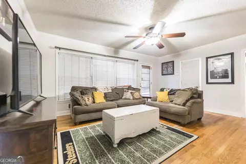 301 Bernard Dr, Warner Robins, GA 31093 photo 17