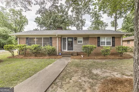 301 Bernard Dr, Warner Robins, GA 31093