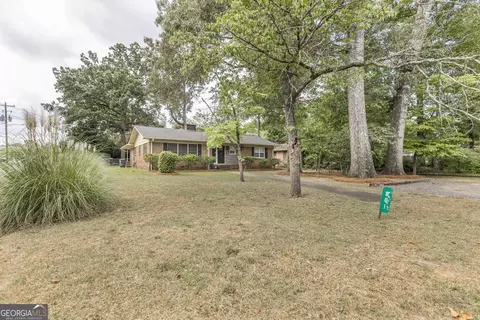301 Bernard Dr, Warner Robins, GA 31093 photo 5