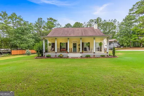 305 Dr Elliott Rd, Newnan, GA 30263