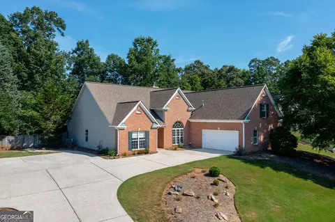 6310 Bluegrass Ln, Flowery Branch, GA 30542