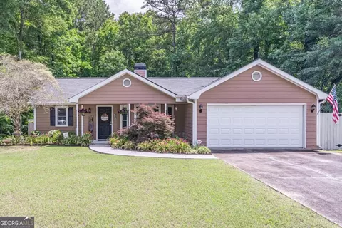 1869 Floye Dr, Loganville, GA 30052