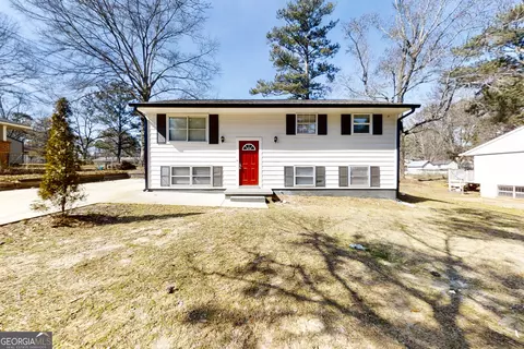 4083 Sweetbriar Ln, Forest Park, GA 30297