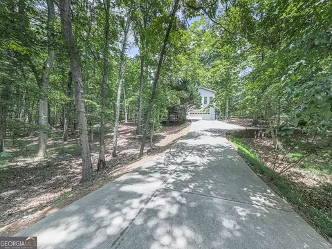 310 Lakewood Dr, Waleska, GA 30183