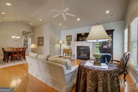 6 Pear St, Rome, GA 30161 photo 11