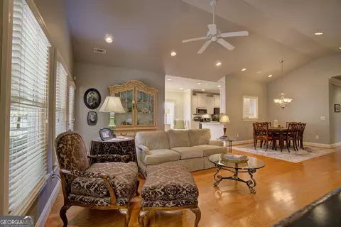 6 Pear St, Rome, GA 30161 photo 9