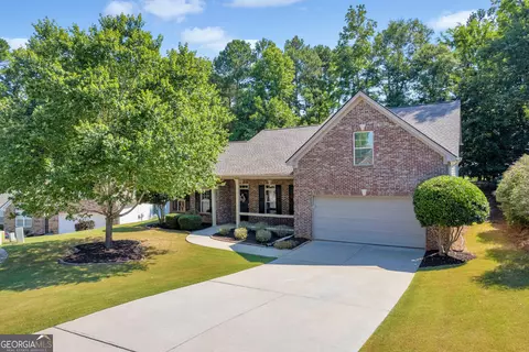 1112 Jasmine Dr, Jefferson, GA 30549