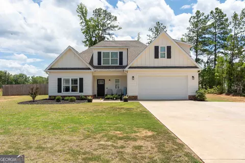 520 Gardenia Ln, Gray, GA 31032