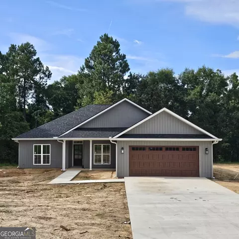 692 Wildflower Cir, Metter, GA 30439