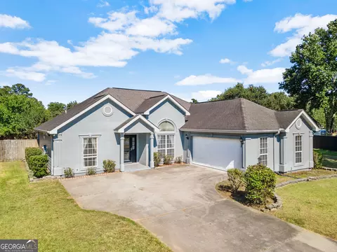 102 Bayberry Ct, Warner Robins, GA 31088