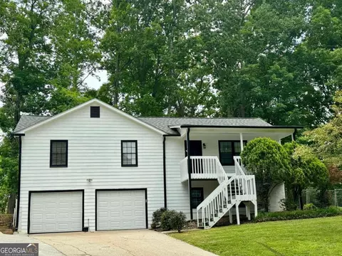 462 Indian Creek Dr, Powder Springs, GA 30127