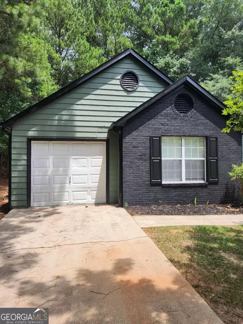 1470 Fall Creek Trce N, Douglasville, GA 30134