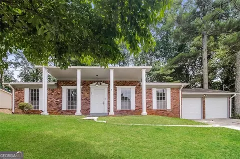 5873 Poplin Ct, Lithonia, GA 30058