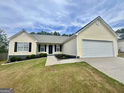 95 Oak Hill Ter, Fayetteville, GA 30215
