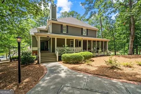 1011 Planters Trl, Greensboro, GA 30642