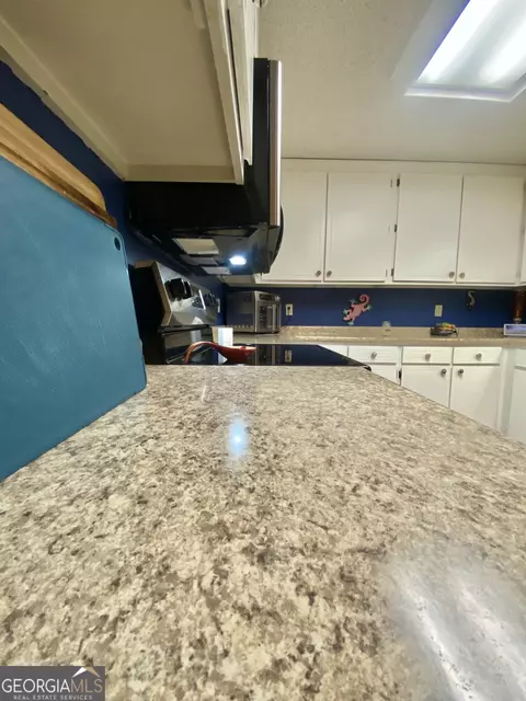 112 Camelot Dr, Dublin, GA 31021 photo 9