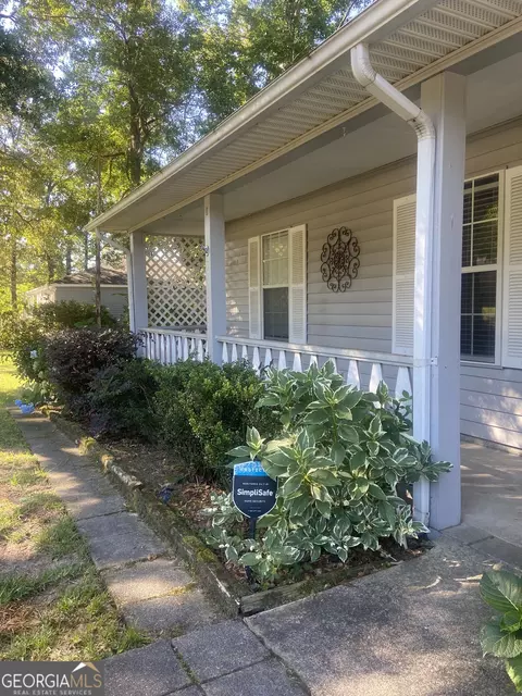 112 Camelot Dr, Dublin, GA 31021 photo 2