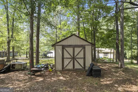 Exterior - 241 Brady St, Toccoa, GA 30577 photo 8 of 13