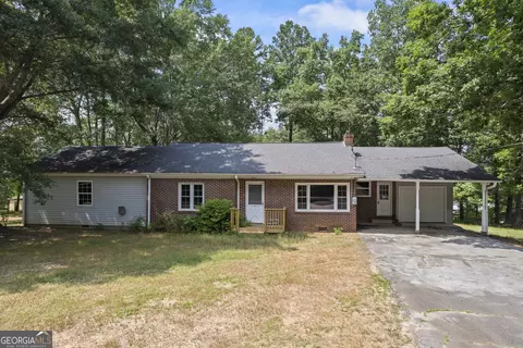 Exterior - 241 Brady St, Toccoa, GA 30577 photo 13 of 13
