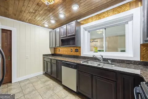 Kitchen - 241 Brady St, Toccoa, GA 30577 photo 2 of 2