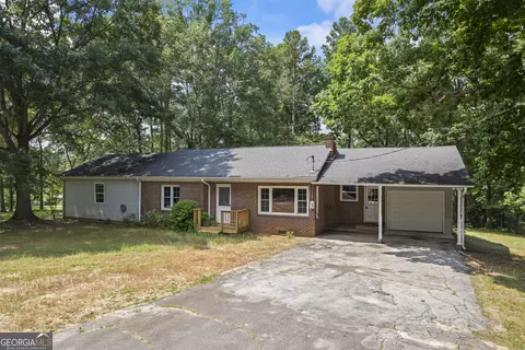 Exterior - 241 Brady St, Toccoa, GA 30577 photo 12 of 13
