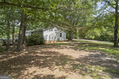 Exterior - 241 Brady St, Toccoa, GA 30577 photo 2 of 13