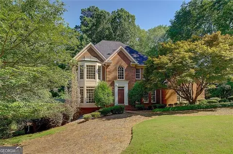7755 Landowne Dr, Sandy Springs, GA 30350