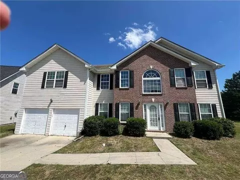 515 Shire Ln, Fairburn, GA 30213