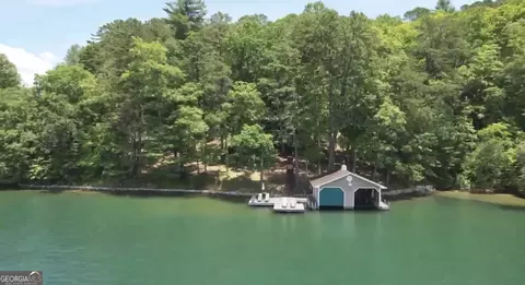 132 Highlander Ln, Tiger, GA 30576