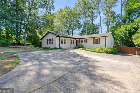 86 Church Rd, Smyrna, GA 30082