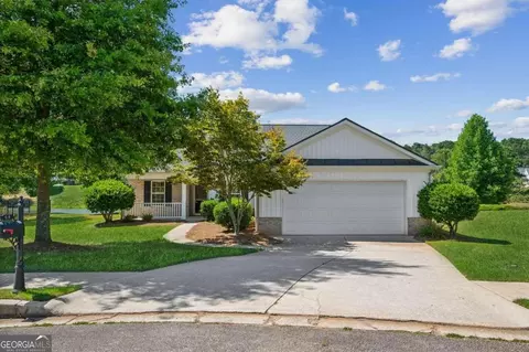 68 Watersedge Ct, Jefferson, GA 30549