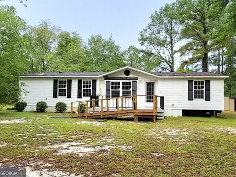 1910 Pleasant Hill Rd, Portal, GA 30450