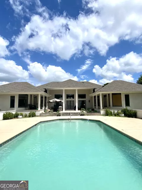 51 Golf Club Rd, Wrightsville, GA 31096